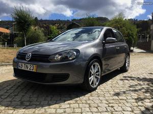 VW Golf 1.6 TDI 105 CV Outubro/10 - à venda - Ligeiros