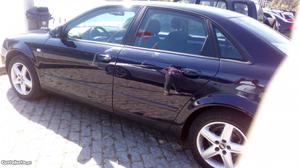 Audi A4 Nacional 130 cv Março/01 - à venda - Ligeiros