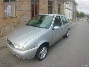 Ford Fiesta 1.25 Ghia Janeiro/99 - à venda - Ligeiros