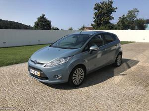 Ford Fiesta 1.6 TDCi Titanium Julho/09 - à venda - Ligeiros