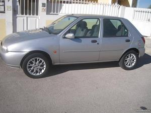 Ford Fiesta p Ghia Janeiro/99 - à venda - Ligeiros