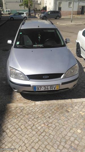 Ford Mondeo 4-5portas Junho/01 - à venda - Ligeiros