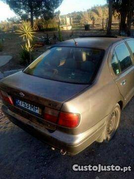 Nissan Primera topo de gam Janeiro/99 - à venda - Ligeiros