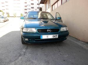 Opel Astra tds Março/97 - à venda - Comerciais / Van,