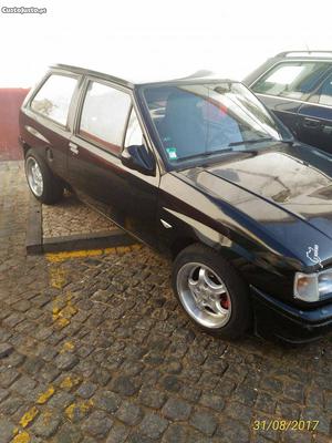 Opel Corsa Van Maio/92 - à venda - Ligeiros Passageiros,