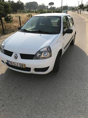 Renault Clio Storia Abril/07 - à venda - Ligeiros