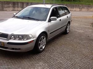 Volvo V Março/01 - à venda - Ligeiros Passageiros,