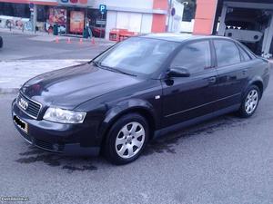 Audi A4 1.9 tdi M 6 Novembro/01 - à venda - Ligeiros