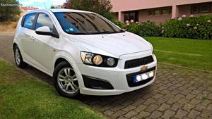 Chevrolet Aveo REV/MARCA  KM Novembro/12 - à venda -