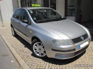 Fiat Stilo V Abril/03 - à venda - Ligeiros