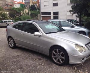 Mercedes Benz C 200 Kompressor Sportcoupe Evo Junho/01 - à