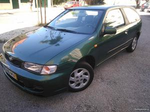 Nissan Almera v Setembro/99 - à venda - Ligeiros