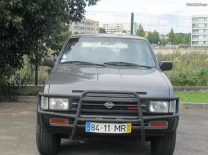 Nissan Terrano I Maio/94 - à venda - Pick-up/