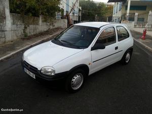 Opel Corsa 1.7d Abril/97 - à venda - Ligeiros Passageiros,