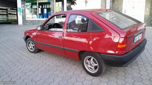 Opel Kadett 1.2s 3 portas Julho/89 - à venda - Ligeiros