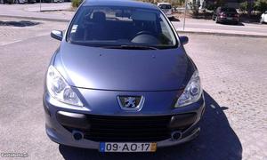 Peugeot  hdi 110CV Setembro/05 - à venda -