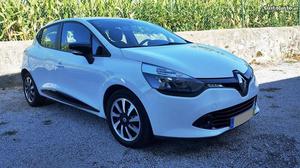 Renault Clio 1.5 DCi Março/14 - à venda - Ligeiros