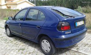 Renault Mégane 1.4 Maio/98 - à venda - Ligeiros