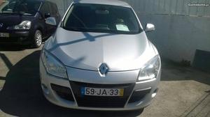 Renault Mégane ligeiro Abril/10 - à venda - Ligeiros