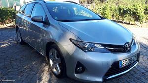 Toyota Auris T. S. Nacional Outubro/13 - à venda - Ligeiros