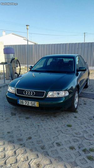 Audi A4 1.9tdi 110cv IMPECÁVEL Abril/96 - à venda -