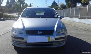 Fiat Stilo v Único Dono Abril/03 - à venda -