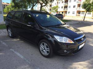 Ford Focus SW 1.6TDCI Fevereiro/11 - à venda - Ligeiros