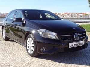 Mercedes-Benz A 180 CDI BlueEfficiency Agosto/13 - à venda