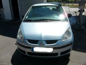 Mitsubishi Colt  Fevereiro/05 - à venda - Ligeiros