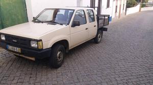 Nissan Pick Up 4x2 impecável Outubro/90 - à venda -