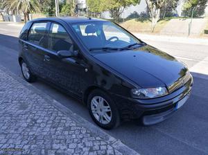 Fiat Punto 1.2i (16v) ELX Junho/02 - à venda - Ligeiros