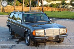 Mercedes-Benz 300TD Irreprensível Setembro/82 - à venda -