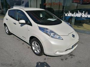 Nissan Leaf Acenta 30kwh Março/17 - à venda - Ligeiros