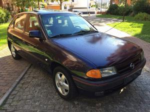 Opel Astra 1.6 Sport Janeiro/94 - à venda - Ligeiros