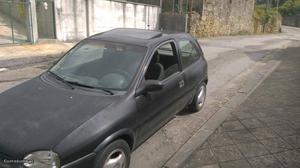 Opel Corsa 1.4 SI Setembro/94 - à venda - Ligeiros