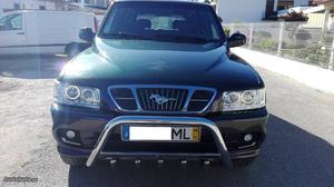 SsangYong Musso 2.3 TD 4x4 12 Dezembro/98 - à venda -