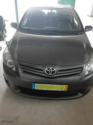 Toyota Auris 1.4d4d Agosto/10 - à venda - Ligeiros