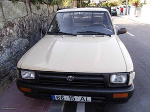 Toyota Hilux hilux Maio/92 - à venda - Comerciais / Van,