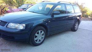 VW Passat 1.9 TDI 110CV AVANT Julho/98 - à venda - Ligeiros