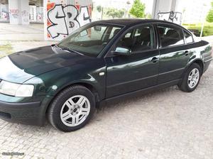 VW Passat 1.9 TDI 110CV Outubro/98 - à venda - Ligeiros