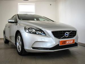 Volvo V HDI D2 Momentum Maio/13 - à venda - Ligeiros