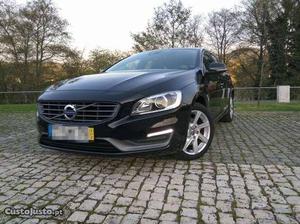 Volvo V60 D3 2.0 Momentum Dezembro/13 - à venda - Ligeiros