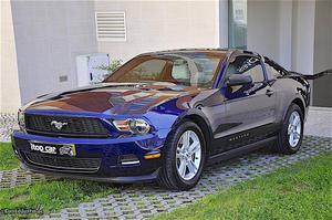 Ford Mustang V6 Automatic Fevereiro/12 - à venda -