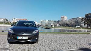 Mazda 3 Hatchback Dezembro/13 - à venda - Ligeiros