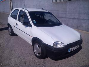 Opel Corsa 1.5D (Motor Isuzu) Dezembro/96 - à venda -