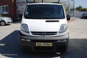 Opel Vivaro 1.9Cdti 100Cv 3Lug Janeiro/05 - à venda -