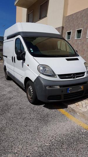 Opel Vivaro Dci 100 Dezembro/06 - à venda - Comerciais /