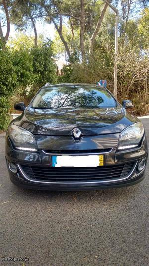 Renault Mégane SporTourer 1.5 DCI Julho/12 - à venda -