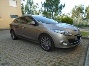 Renault Mégane sports tourer Junho/10 - à venda - Ligeiros