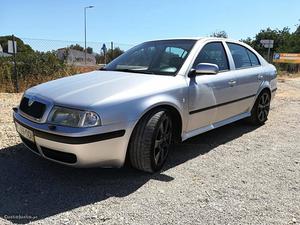 Skoda Octavia 1.8 turbo Agosto/00 - à venda - Ligeiros